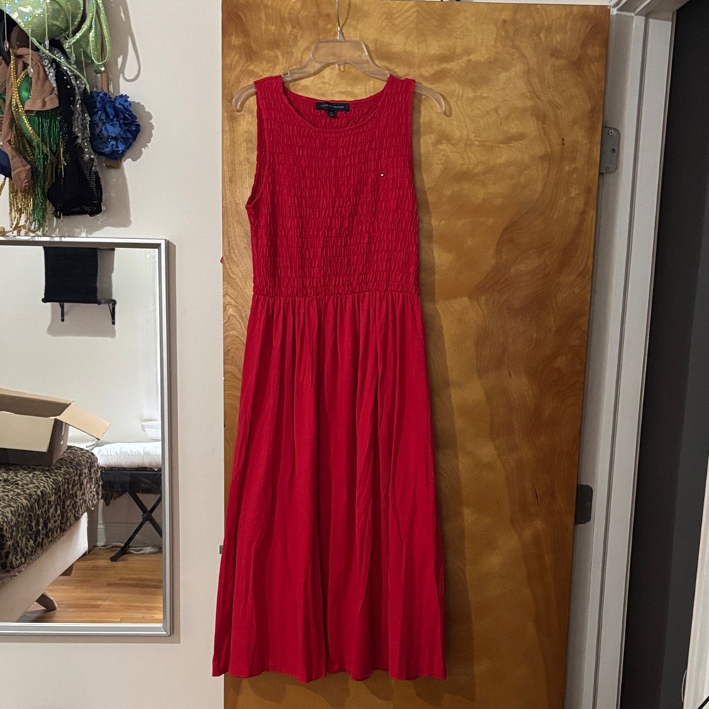 Red Sleeveless Midi Dress